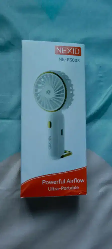 Kipas mini portabel transparan