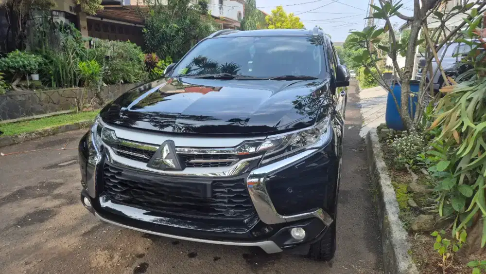 ISTIMEWA PAJERO SPORT DAKAR DIESEL 2017/18 AT