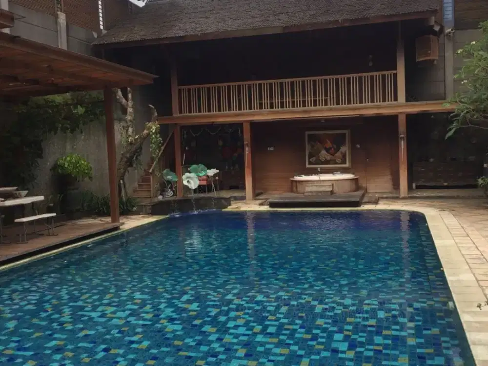 RUMAH MEWAH DI SALAH SATU CLUSTER TER-ELIT DI BINTARO JAYA