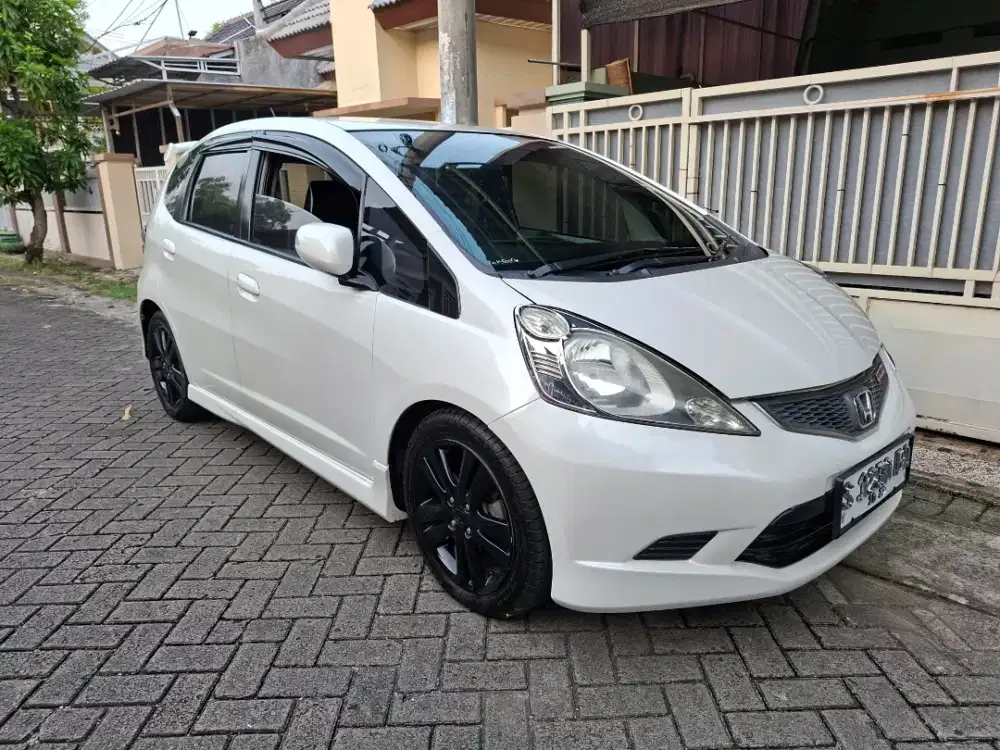 JAZZ RS MATIC 2011