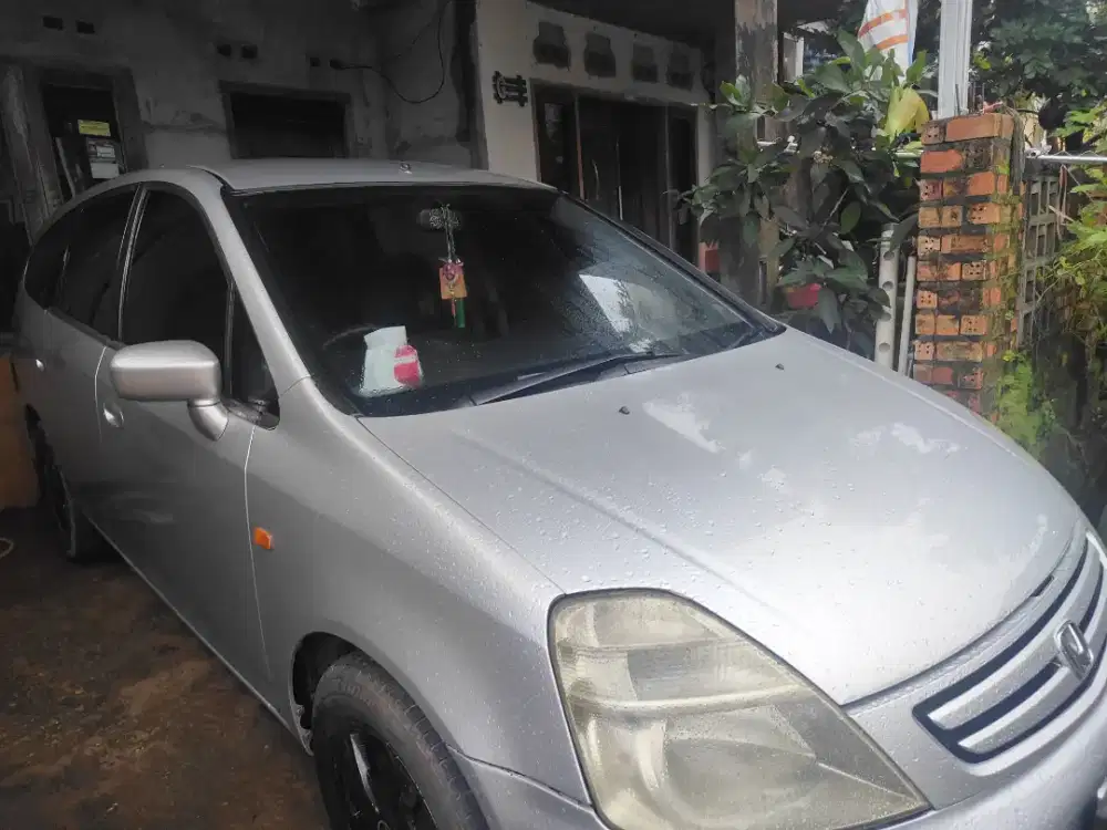 Honda stream manual 1, 7