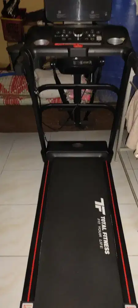 Alat olahraga treadmill Total Fitness