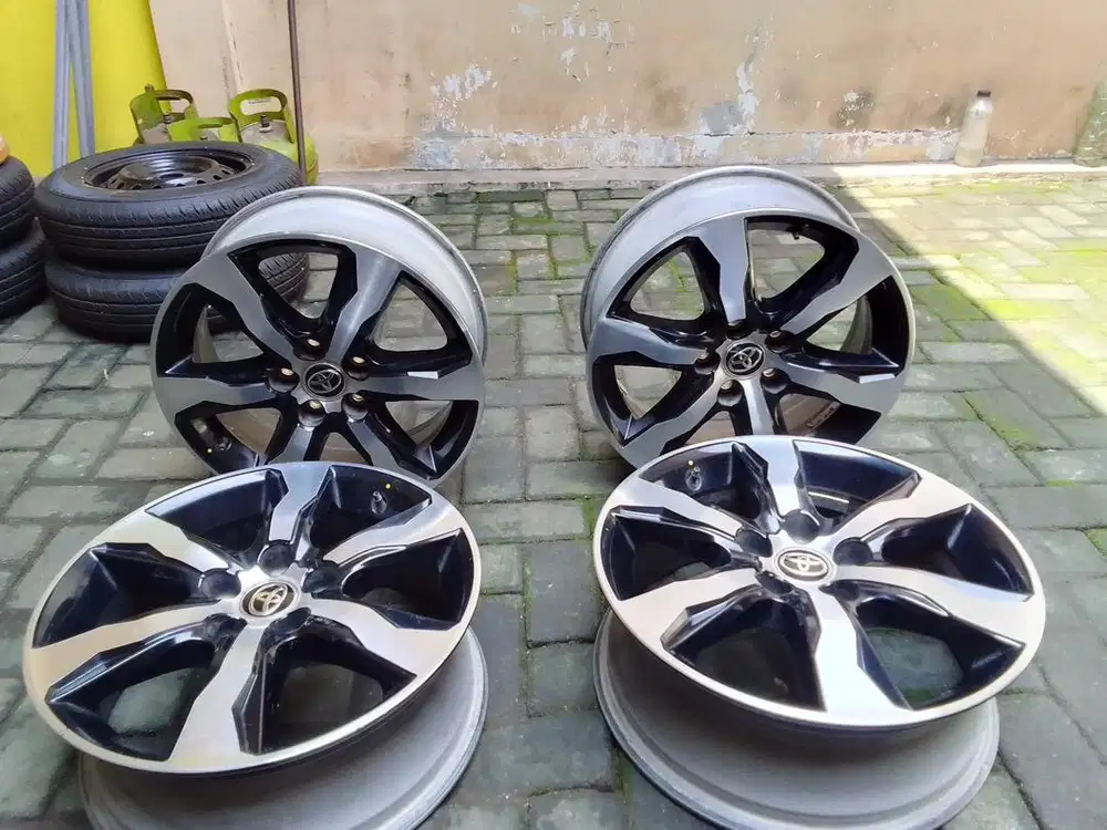 Jual velg Original Venturer 2022