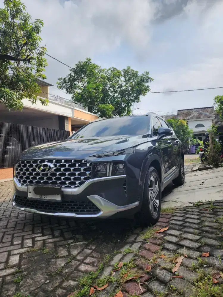 Dijual milik pribadi Hyundai Santa Fe Signature Diesel th.2023