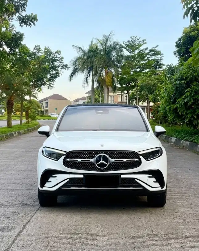 GLC300 Coupe 4MATIC AMG Line 2024