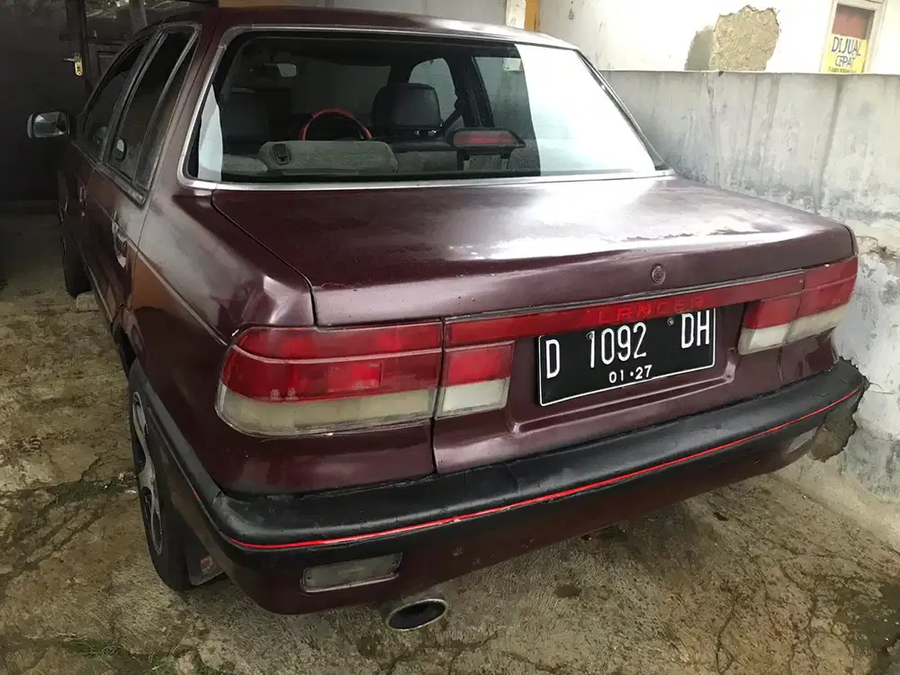 Mitsubishi Lancer 1992 Bensin