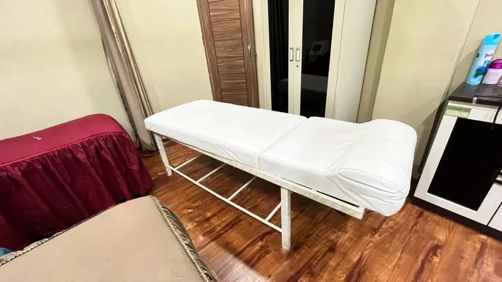 BED FACIAL / SALON