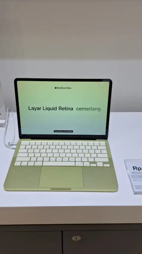 New MacBook neo