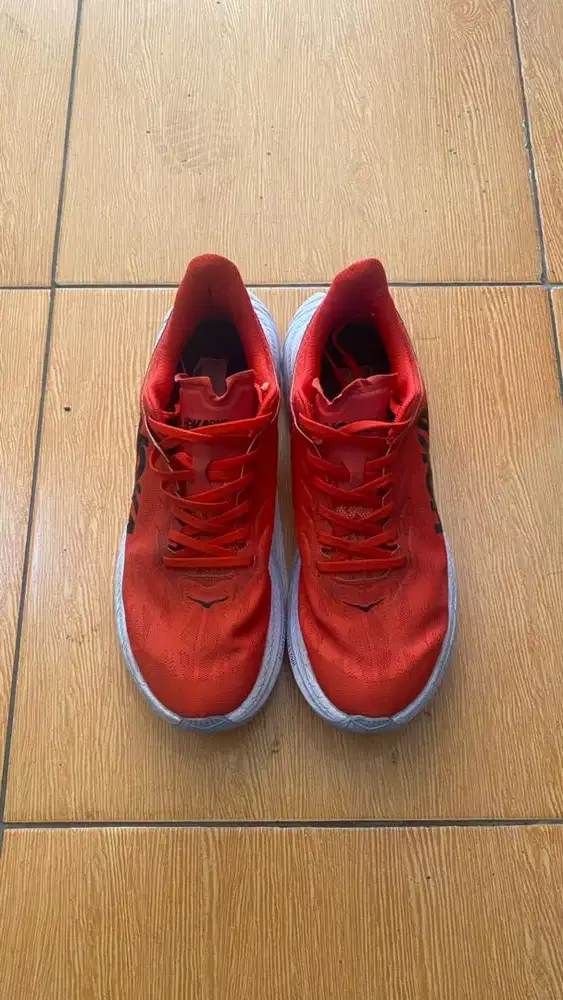 Sepatu preloved