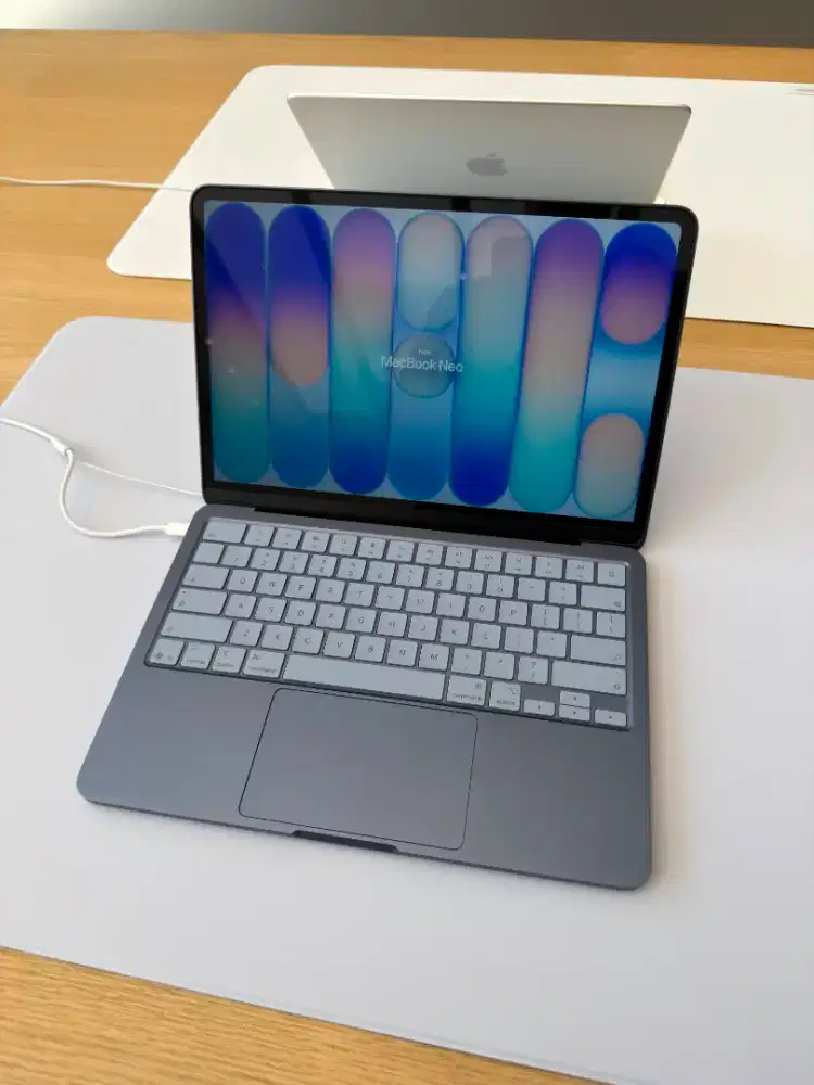 MACBOOK NEO 8/256 CASHBACK 750RB
