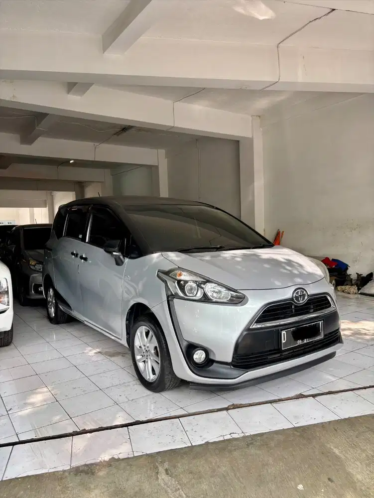 Toyota Sienta G AT 2017 Istimewa Matic 2018 2016 V