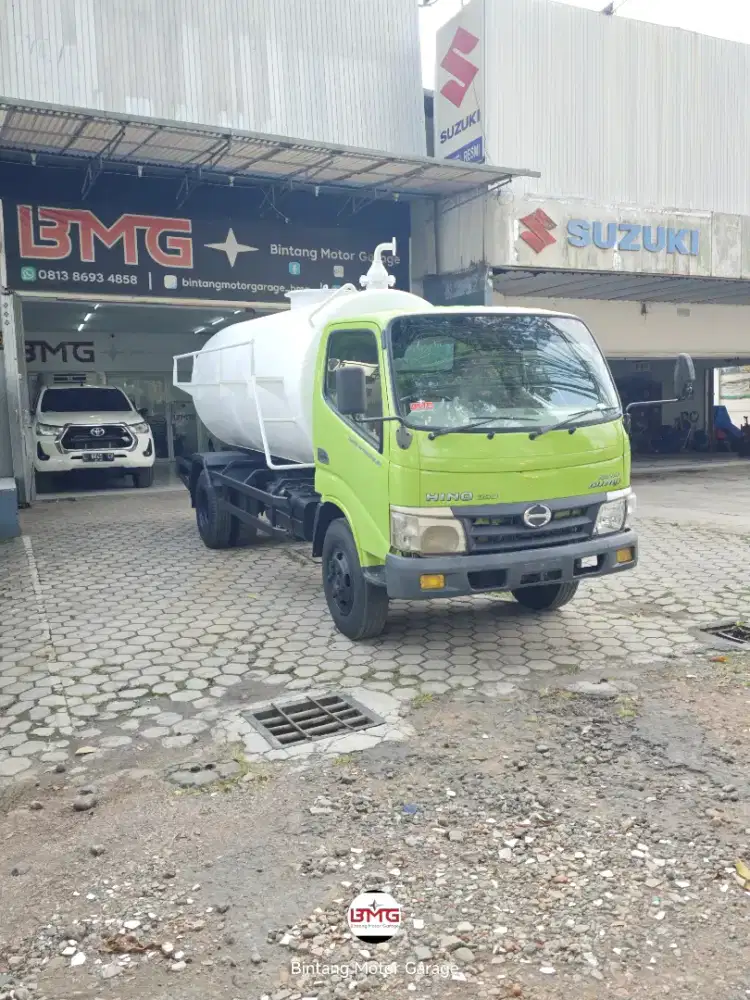 Truck Tangki Air Hino Dutro 130HD 2012