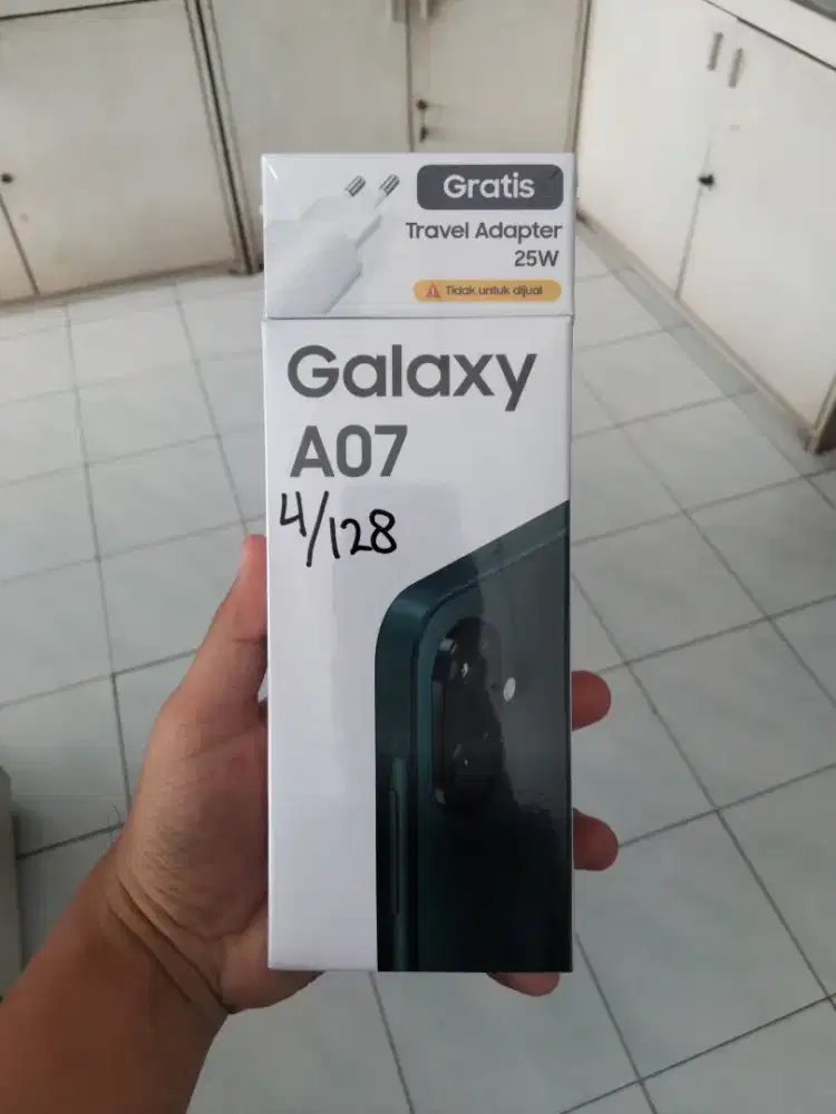 Samsung a07 (4/128) new