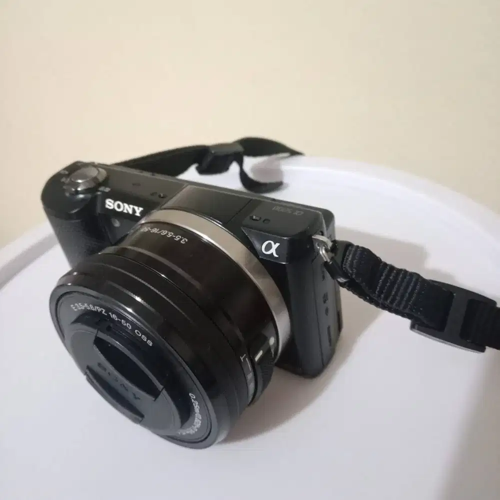 Camera Sony Alpha A5000