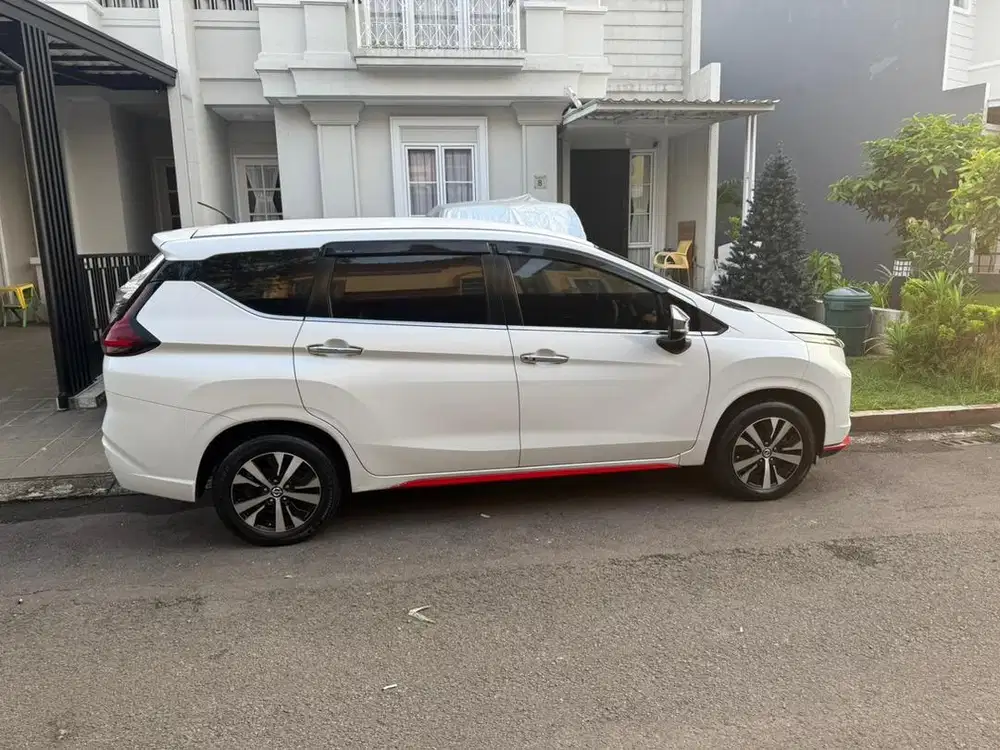 Di jual nissan livina