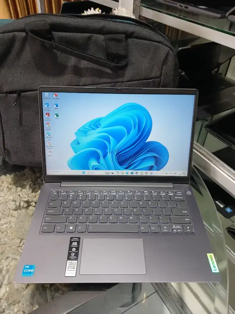 Laptop Lenovo Ideapad Slim 3 Core I3-1115G4 Ram 8 Ssd 256 Keyboard