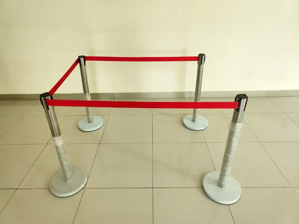 SEWA TIANG PEMBATAS ANTRIAN SEMARANG 7