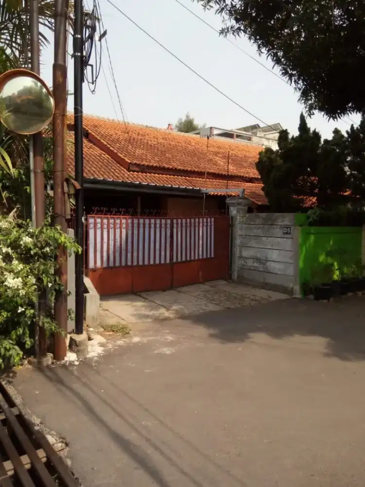 DiJual rumah luas, aman & nyaman