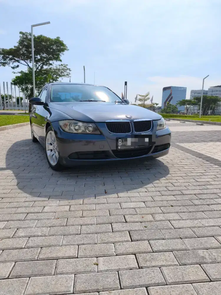 Bmw e90 320i THN 2005