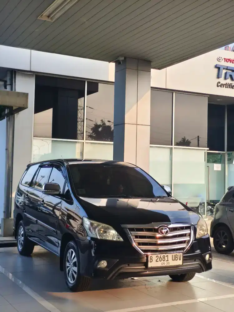 Toyota Kijang Innova 2014 bensin ( ban pajak baru)