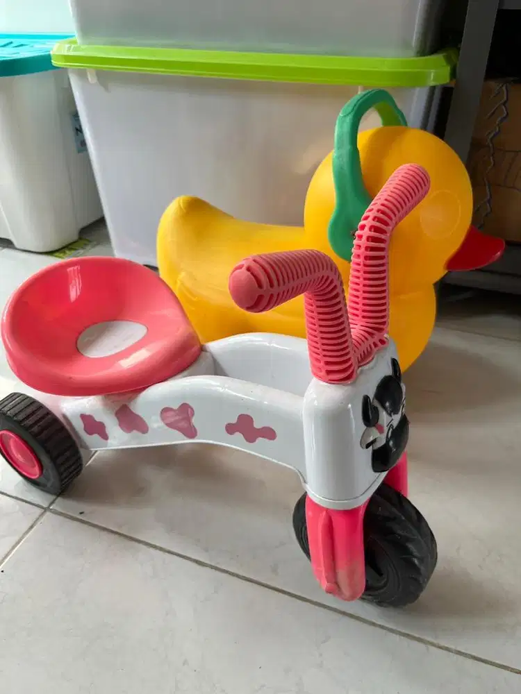 Mainan sepeda Dan bebek