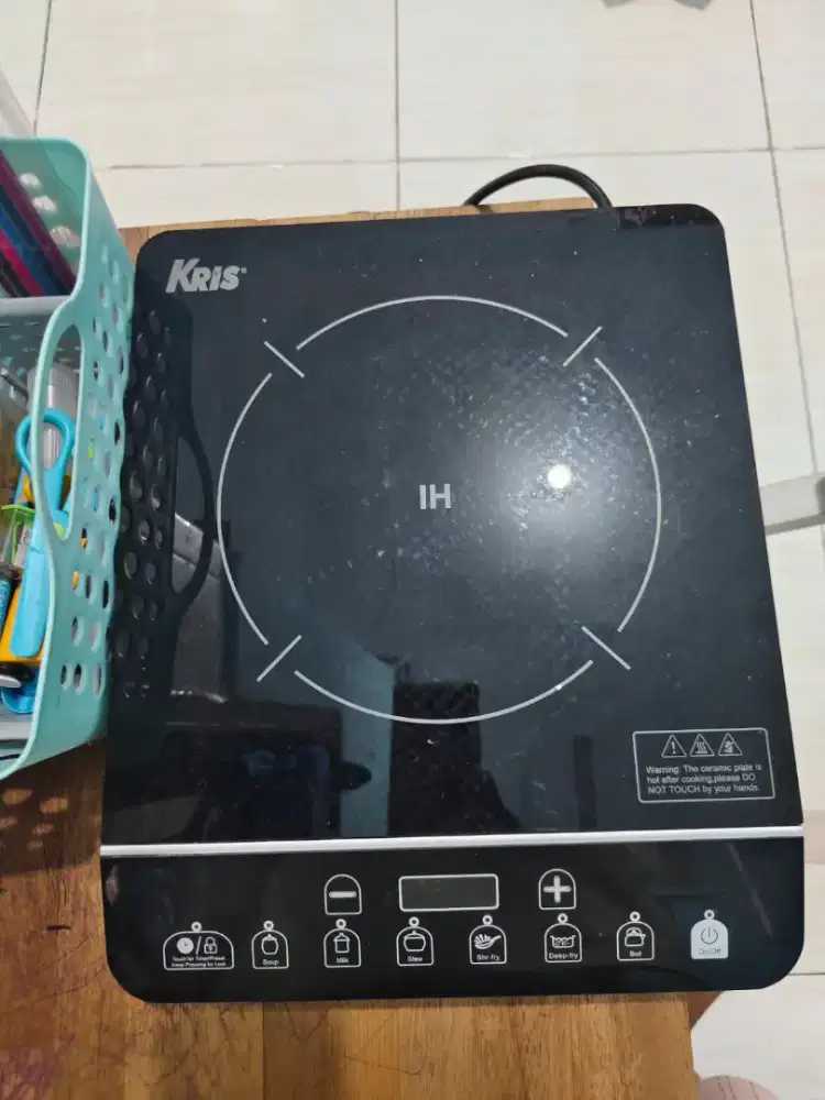 Kompor listrik induksi kondisi EROR