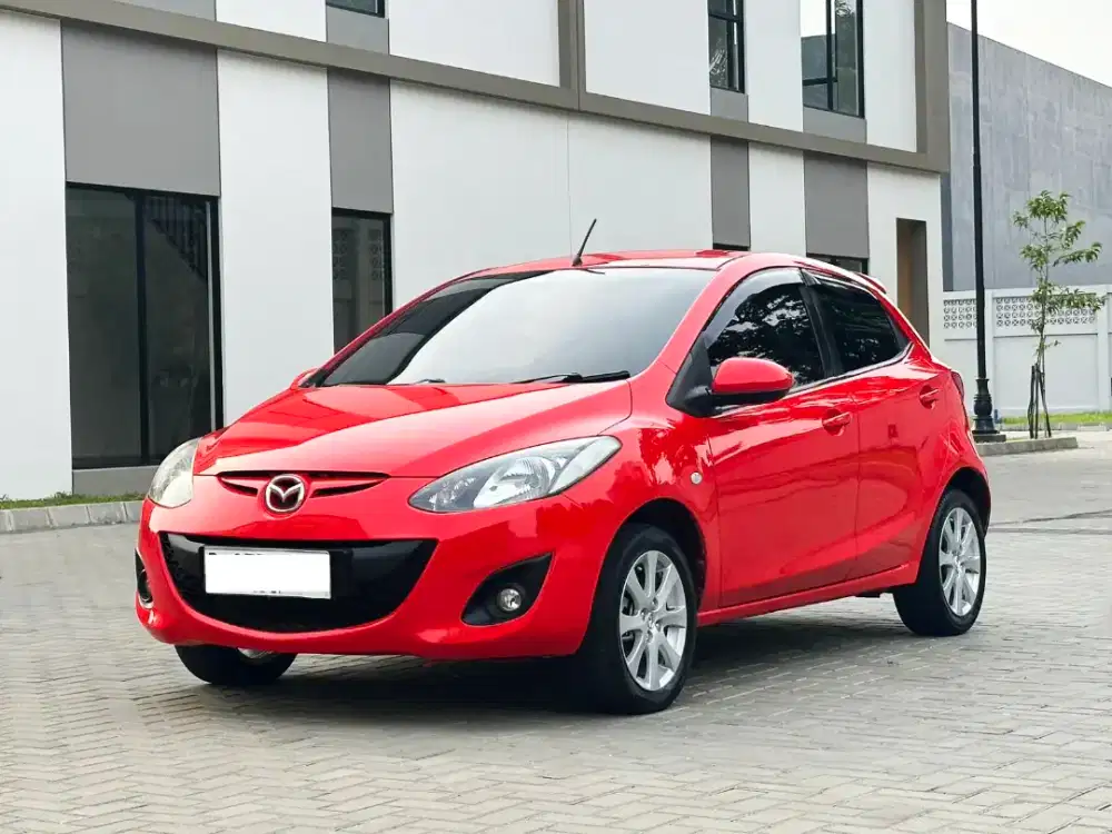 Mazda 2 1.5 V 2012 (Paket Kredit Murah)