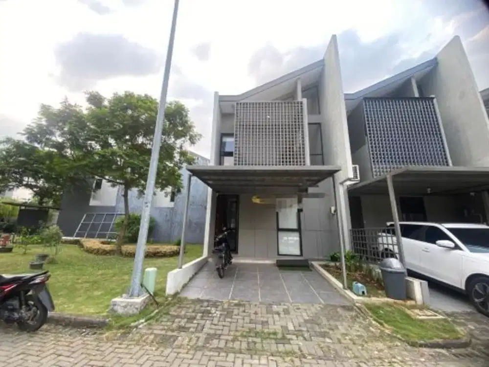 Dijual Rumah Cluster O2, Posisi Hook, 2 Lantai, Luas 100M2, SHM, Full Furnished, Sudah Renovasi, Akses Langsung Tol Tambun Grand Wisata Bekasi