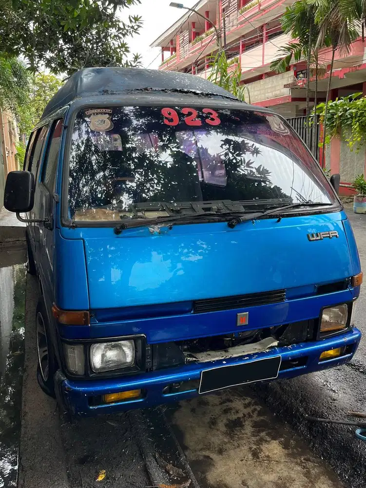 Isuzu WFR Long Wheelbase High Roof