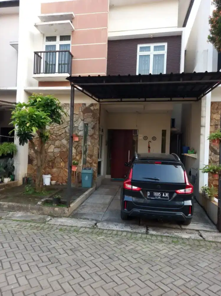 Dijual Rumah Cluster / Townhouse 2 Lantai Furnished