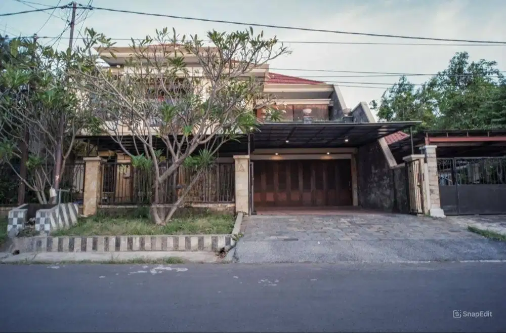 Dijual Rumah Margorejo Indah 2,5 Lantai Bagus Terawat Siap Huni