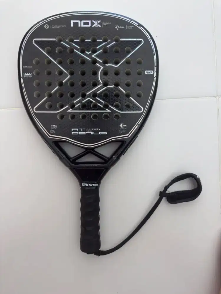 Nox AT10 18K Luxury Genius raket padel toy racket