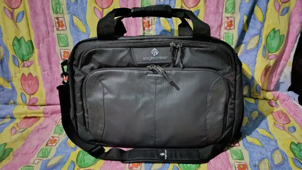 Garage Sale! Travel Bag / Backpack Eagle Creek 45L