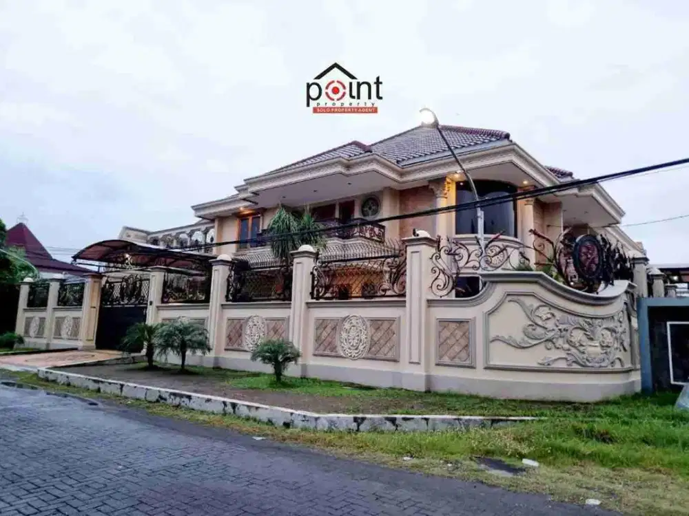 Rumah Mewah Luas Design Istimewa Full Furnish di Lingkungan Premium Solo Baru Sukoharjo