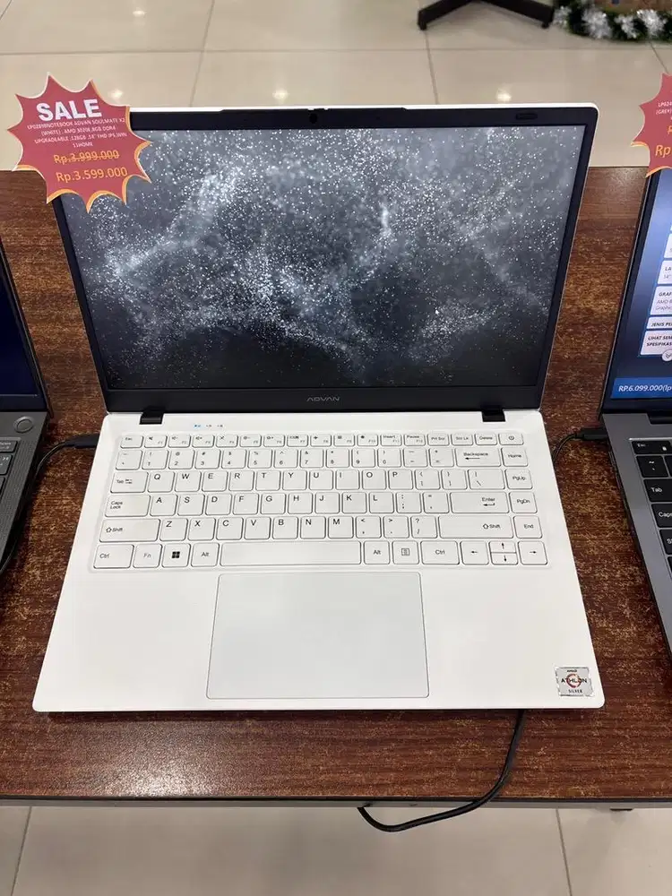 Kredit laptop advan soulmate x2.