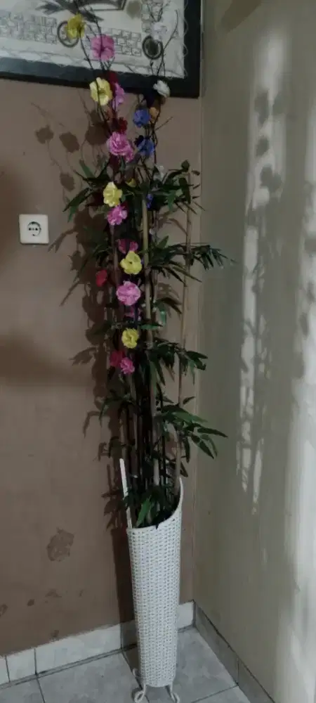 Bunga dan daun artifisial