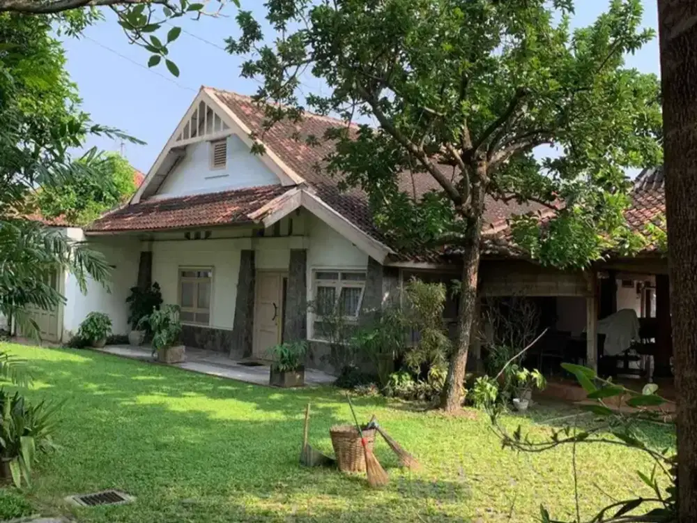 Disewakan/dijual rumah klasik furnished dekat tugu jogja
