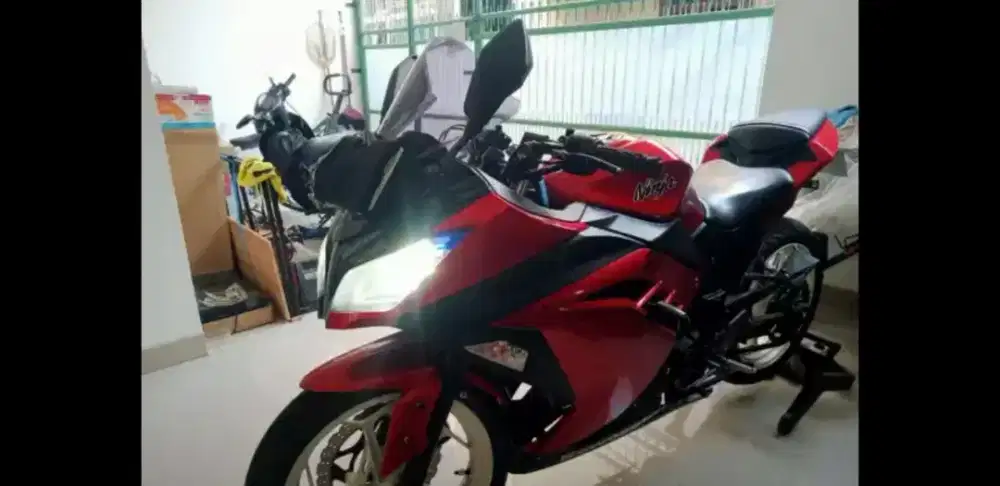 Ninja FI 250 cc