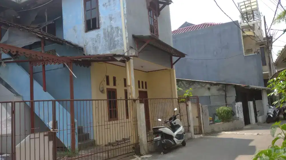 RUMAH EKS KOST2AN TANJUNG BARAT