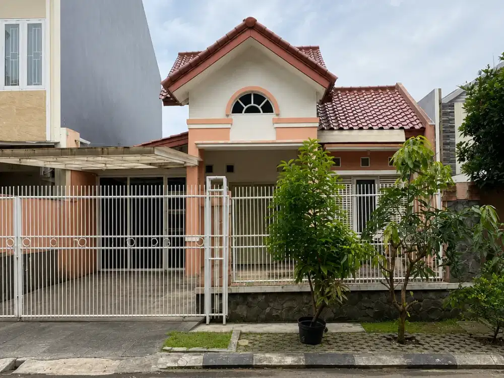 Rumah nyaman dikawasan favorit Griya Loka BSD City