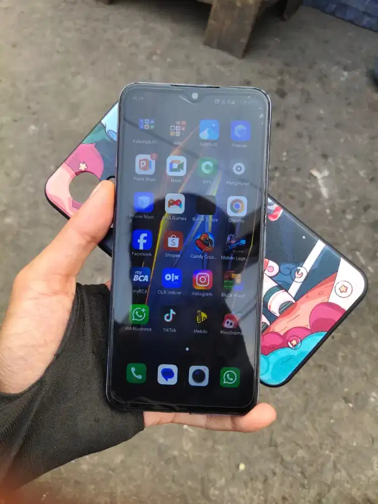 Tecno Pova 4 Pro NFC 8/256 6000mah