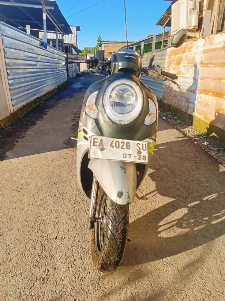 Motor Scoopy tahun 2023 plat ea