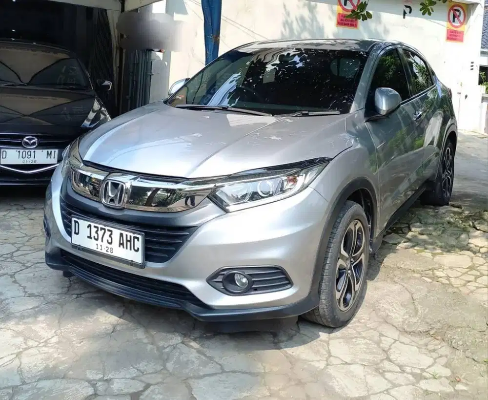 Honda HRV E 1.5 AT 2018 LowKM 20rb RECORD HONDA BANDUNG