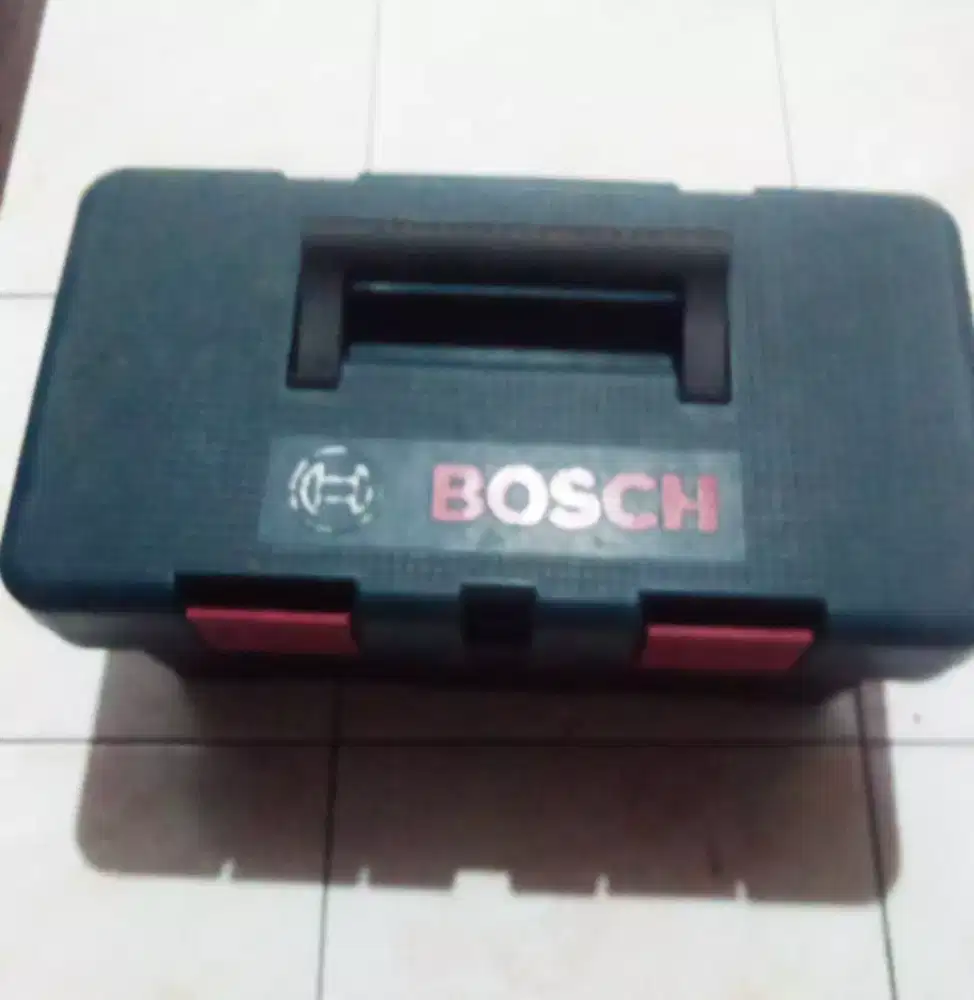 BOX MERK BOSCH KUAT KOKOH