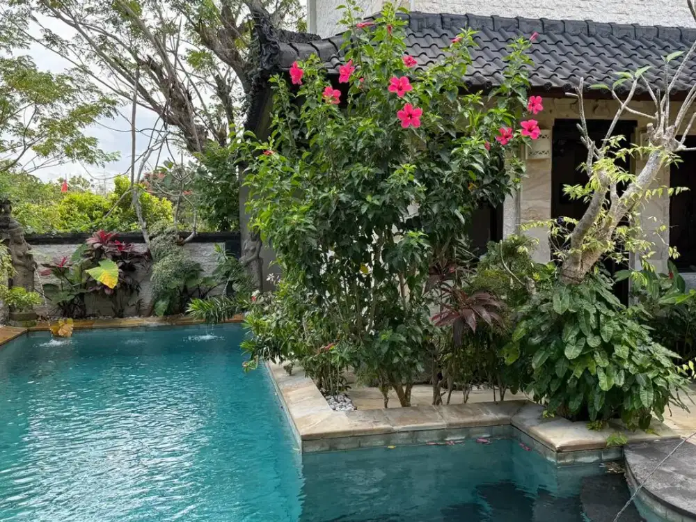 HARGA TERBAIK ! Dijual Balinese Style Villa Close to Melasti Beach,ungasan.