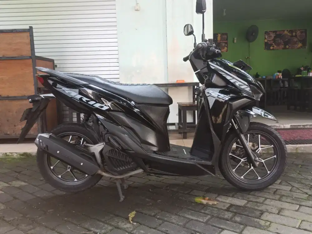 Jual Vario Black 125 Tahun 2022
