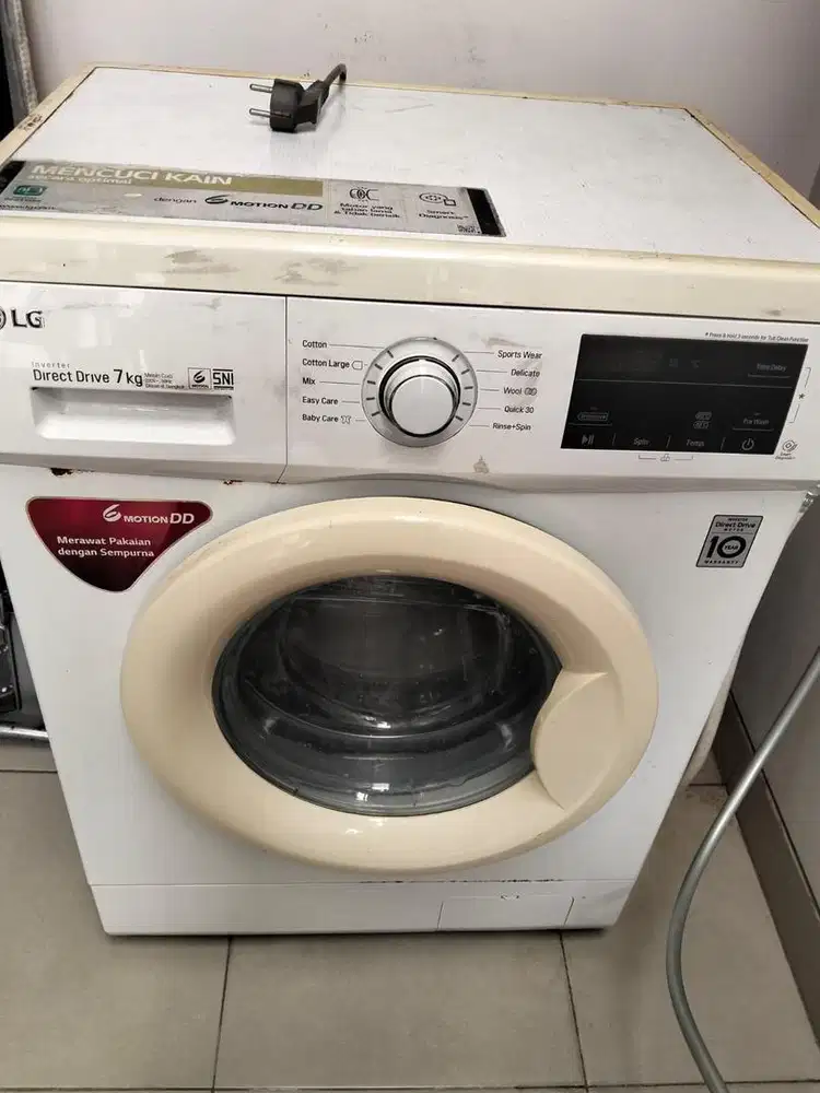 Mesin Cuci LG Bukaan Depan 7KG