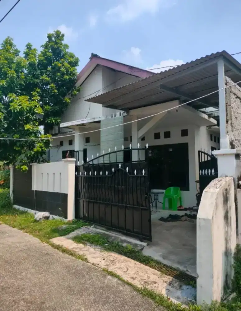 Rumah second dijual strategis perumahan 100m²(700jt)