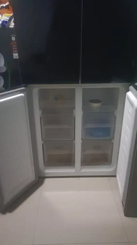Kulkas shap 4 pintu