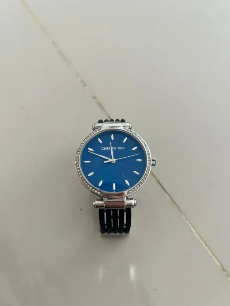 Jam Tangan CERRUTI 1881 STAINLESS WATER RESISTANT 5 BAR CRM 272